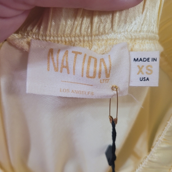 Nation Ltd Yellow Satin Midi Skirt Raw Hem XS / Small Pull On New USA - Picture 5 of 6